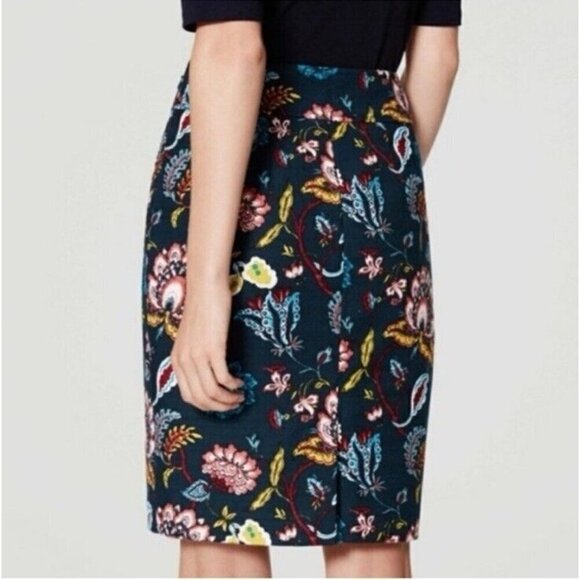 Loft Hunter Green Floral Textured Pencil Skirt Size 4 Pockets Cotton Lined - Picture 4 of 11